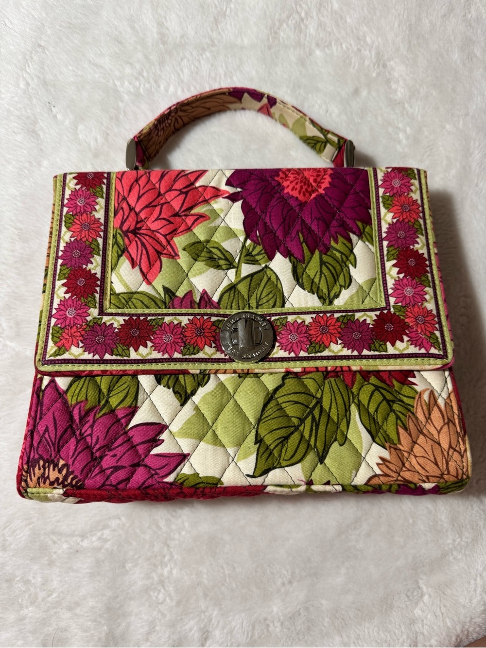 Julia Hello Dahlia quilted Vera Bradley handbag